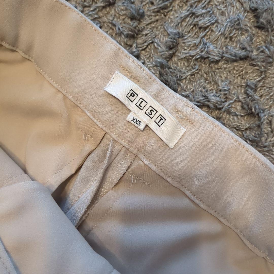 SYSC様☆PLST プラステ パンツスーツ ノーカラー 薄ベージュ