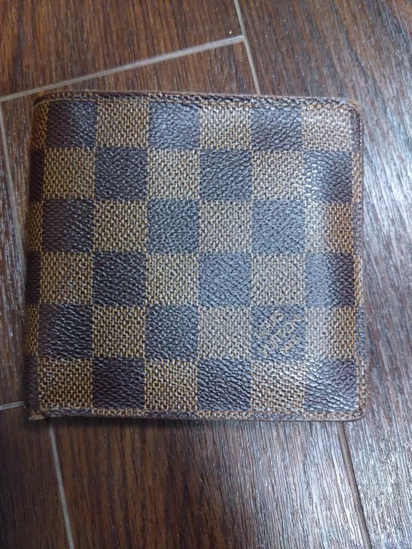 ルイ・ヴィトン ダミエ 二つ折り財布