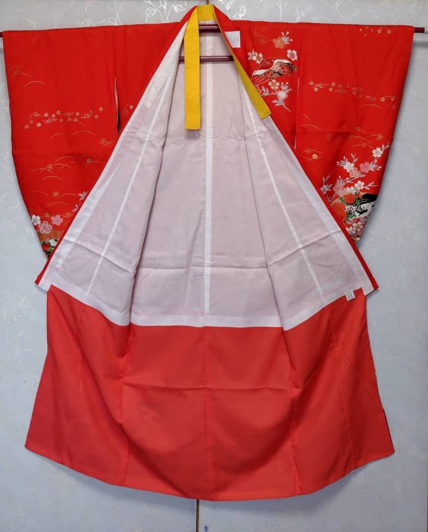 RK549子供着物着丈136センチ裄丈57センチ重ね襟付き綺麗美品7歳前後用