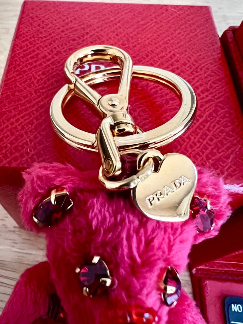 ✴︎森のトラ✴︎PRADAテディベア　バッグチャーム　キーホルダー　新品未使用