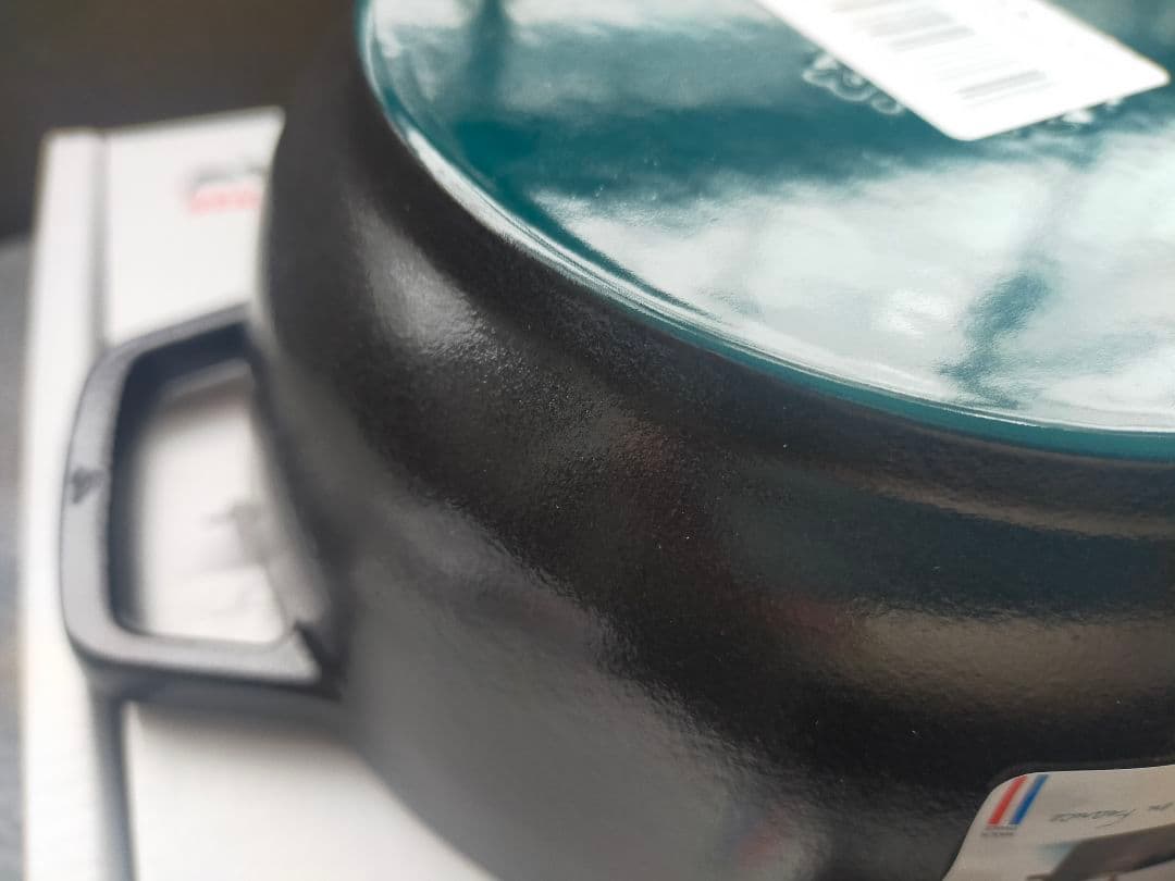 Staub　ワナベ　S　ブラック