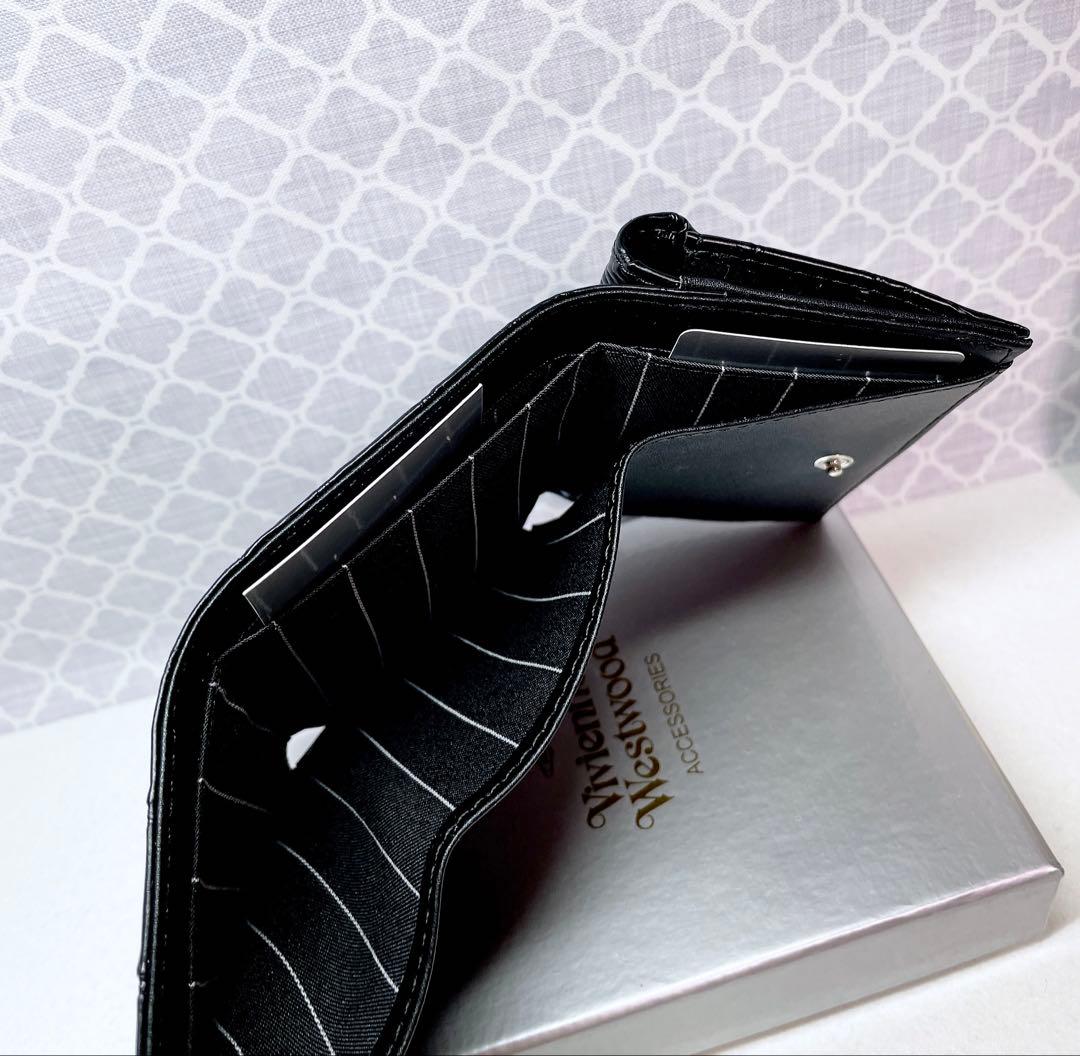 新作【内柄も素敵☆最新】Vivienne Westwood 三折財布 ブラック