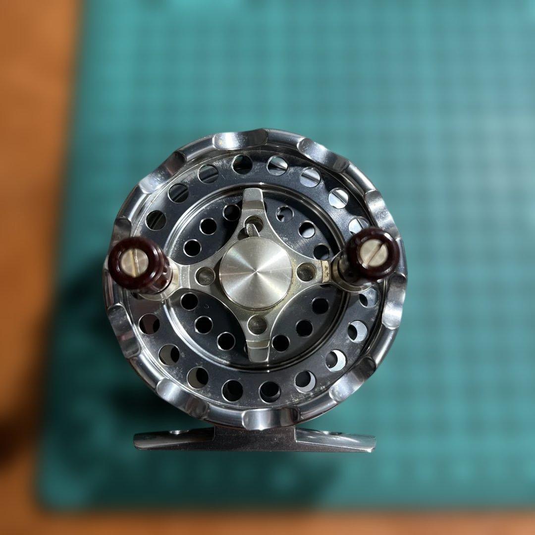 リョービ　メタロイヤルチヌ　607 倍速　黒鯛　ヘチリール