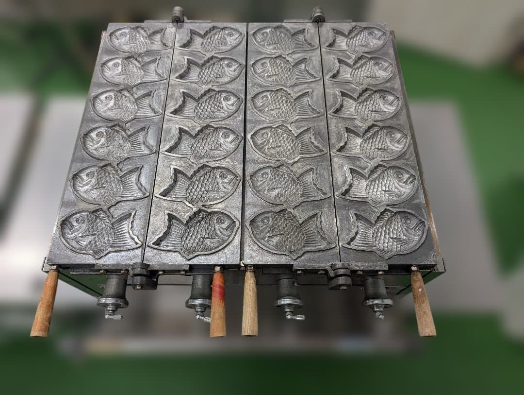 [ジャンク品] たい焼き器 魚型 都市ガス6 匹 ×2 連 12 匹　飲食店