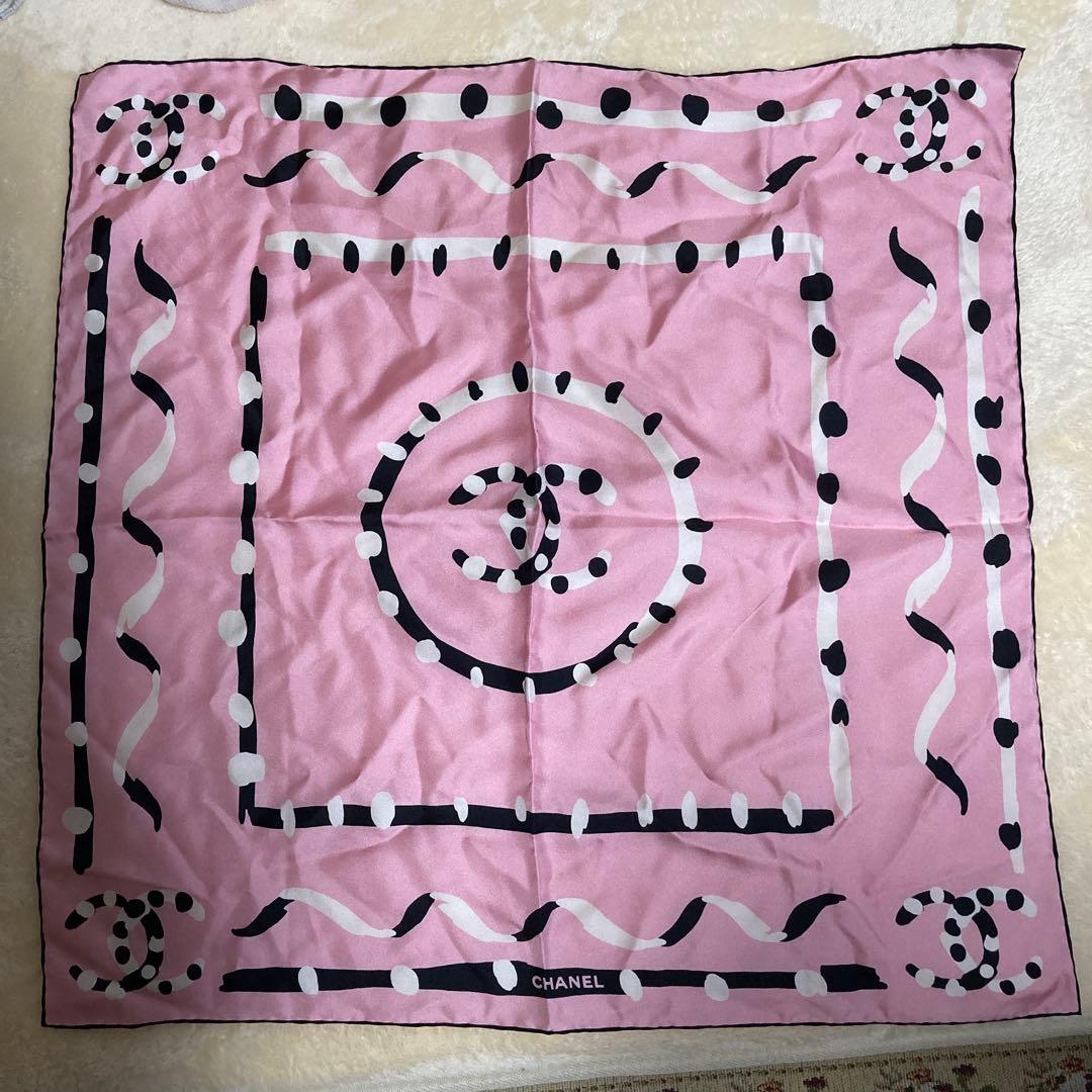 CHANEL ピンク スカーフ