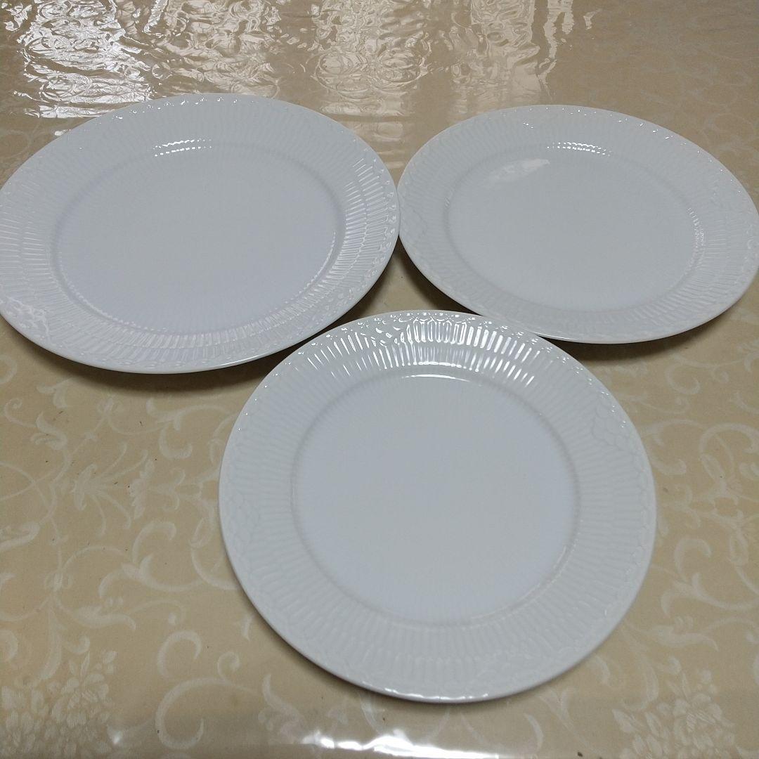 ロイヤルコペンハーゲン ３枚プレート