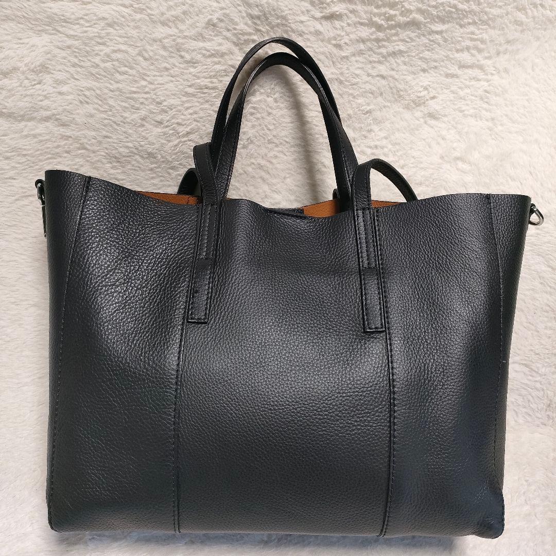 リナママ様【✨新品✨】ジャンニキャリーニ◎トート スーパーライト M ブラック