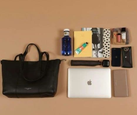 リナママ様【✨新品✨】ジャンニキャリーニ◎トート スーパーライト M ブラック