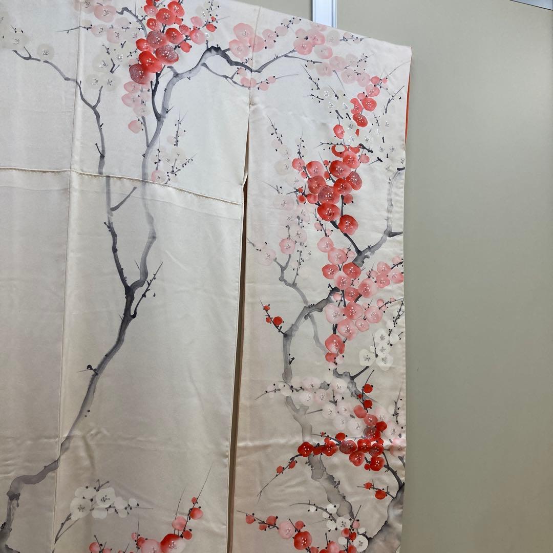 紅梅白梅　花柄振袖 着物