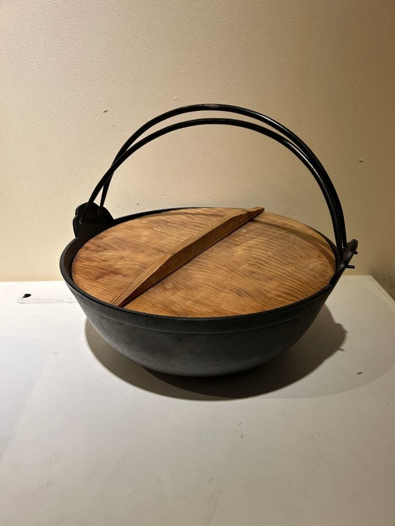 o*o様 033　池永鉄工　南部鉄器　丸鍋　36㎝　いろり鍋　蓋あり