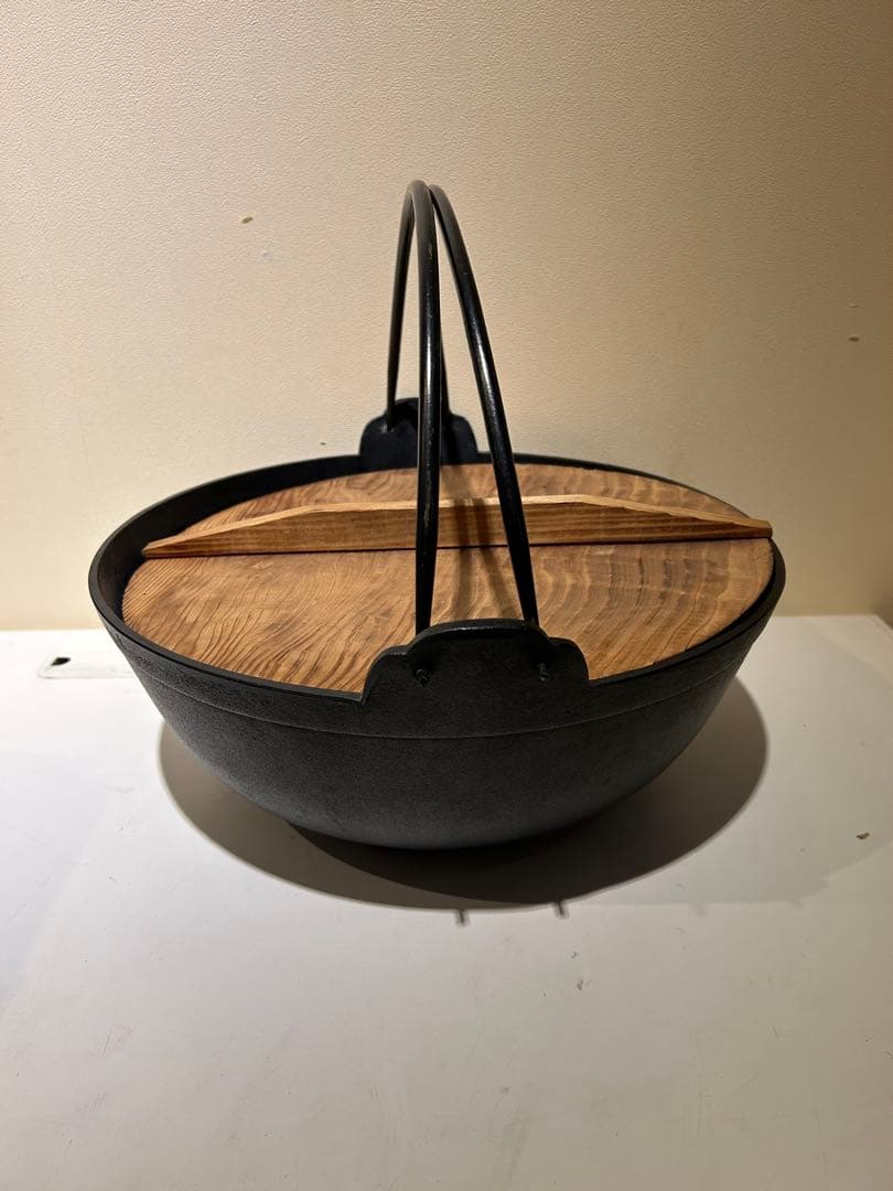 o*o様 033　池永鉄工　南部鉄器　丸鍋　36㎝　いろり鍋　蓋あり