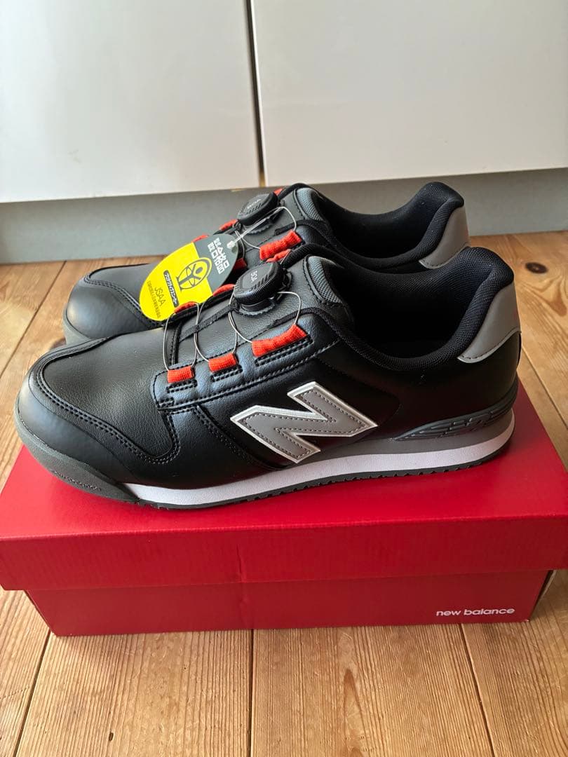 ニューバランス安全靴