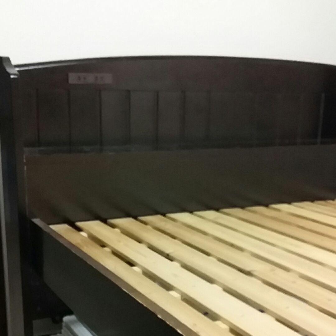 セミダブルベッドフレーム