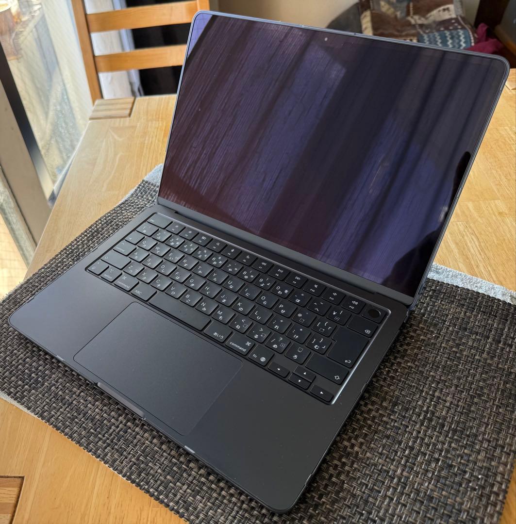MacBook Air M4 13インチ ミッドナイト 美品新品同様