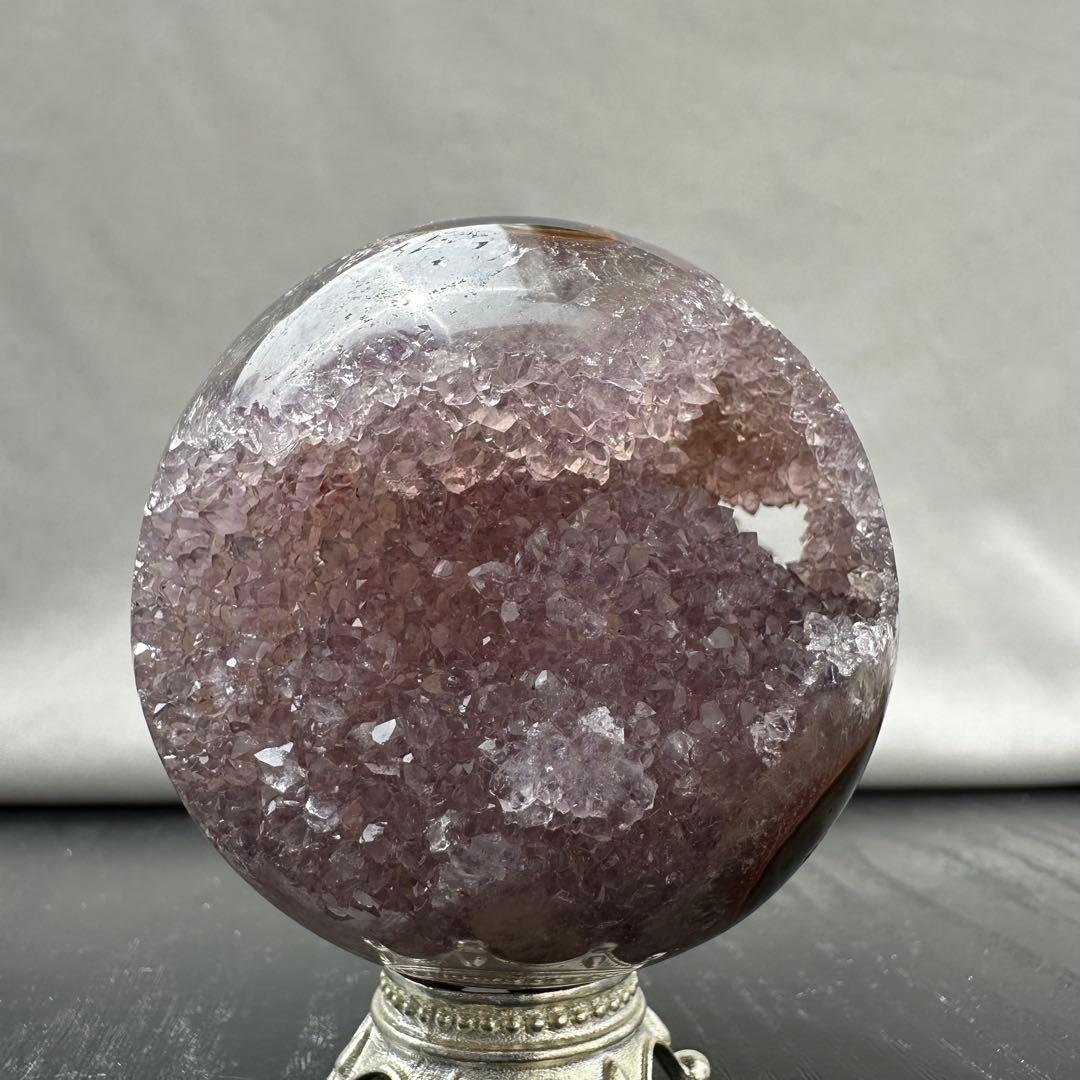 天然石アメジストの笑い口　置物　スフィアE.89