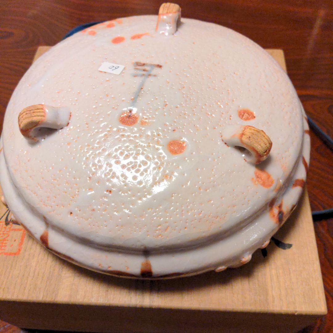 花と山模様の菓子器