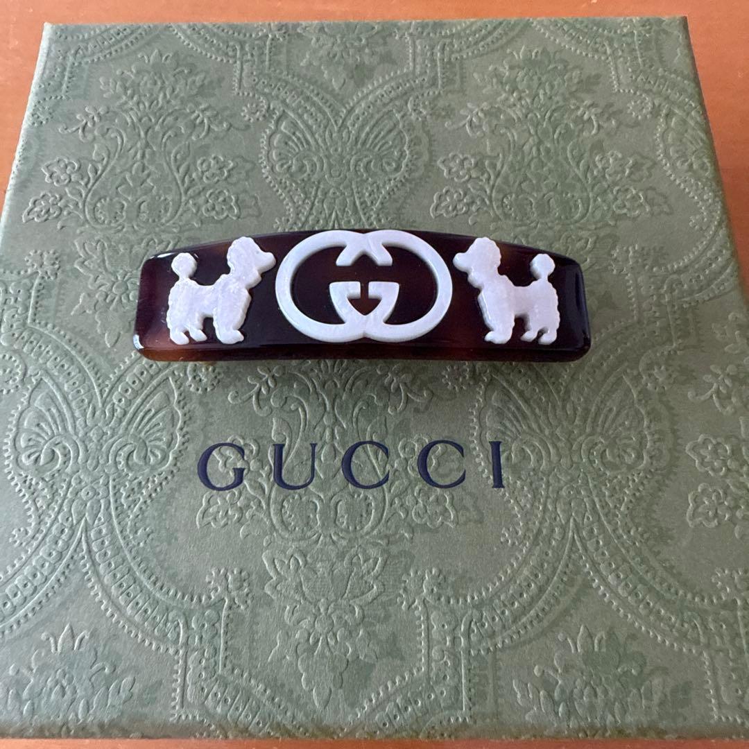 グッチ　バレッタ