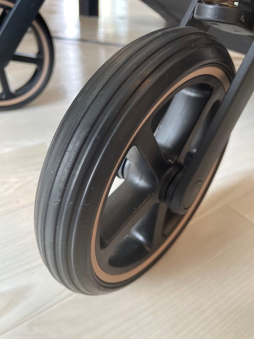 Cybex e-Priam 電動アシスト ベビーカー23万円相当の最上位モデル