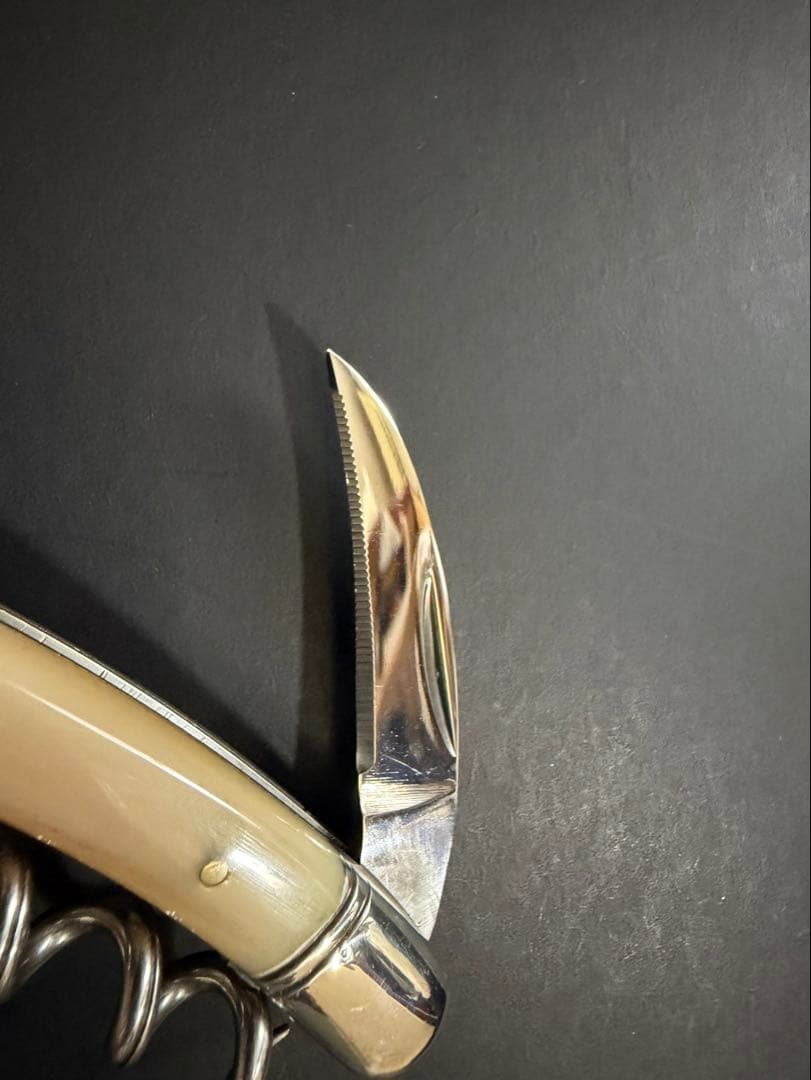 シャトーラギオール　ソムリエナイフ　箱付き　Chateau LAGUIOLE