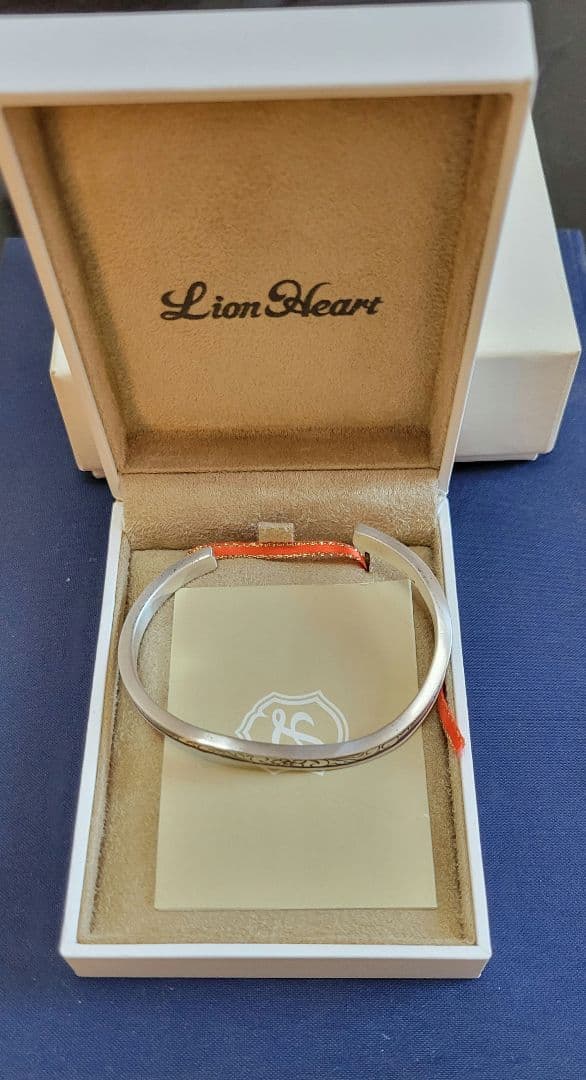 ライオンハート　プルメリア　ウェーブバングル　ブレスレット　ハワイアンジュエリー