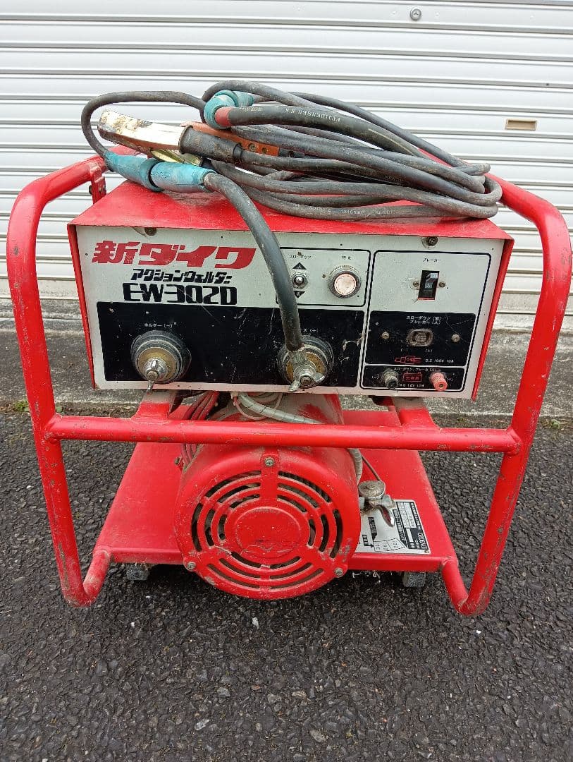 送料込　新ダイワ　実働品　エンジン発電溶接機　アクションウェルダーEW302D
