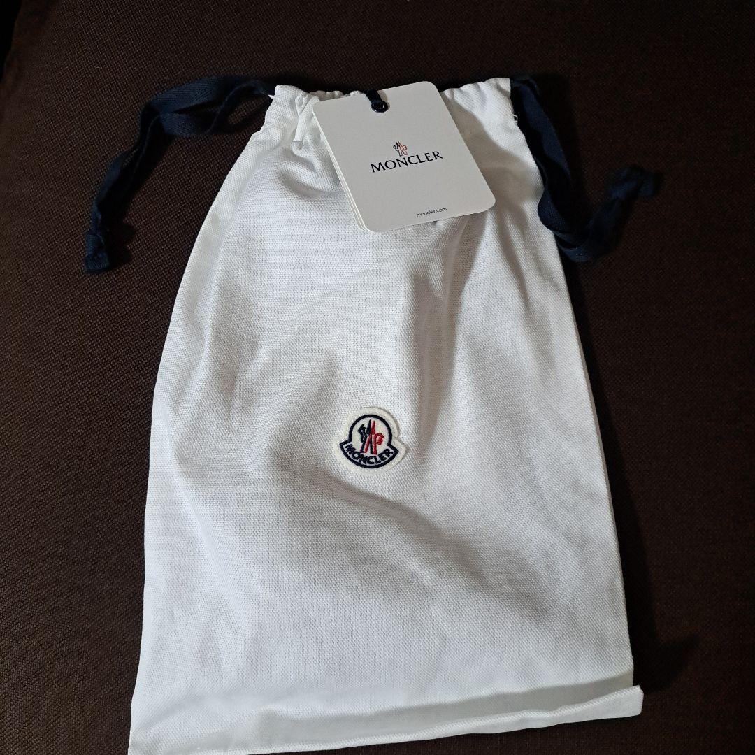 【新品/未使用】MONCLER スマートフォンケース iPhone15Pro用