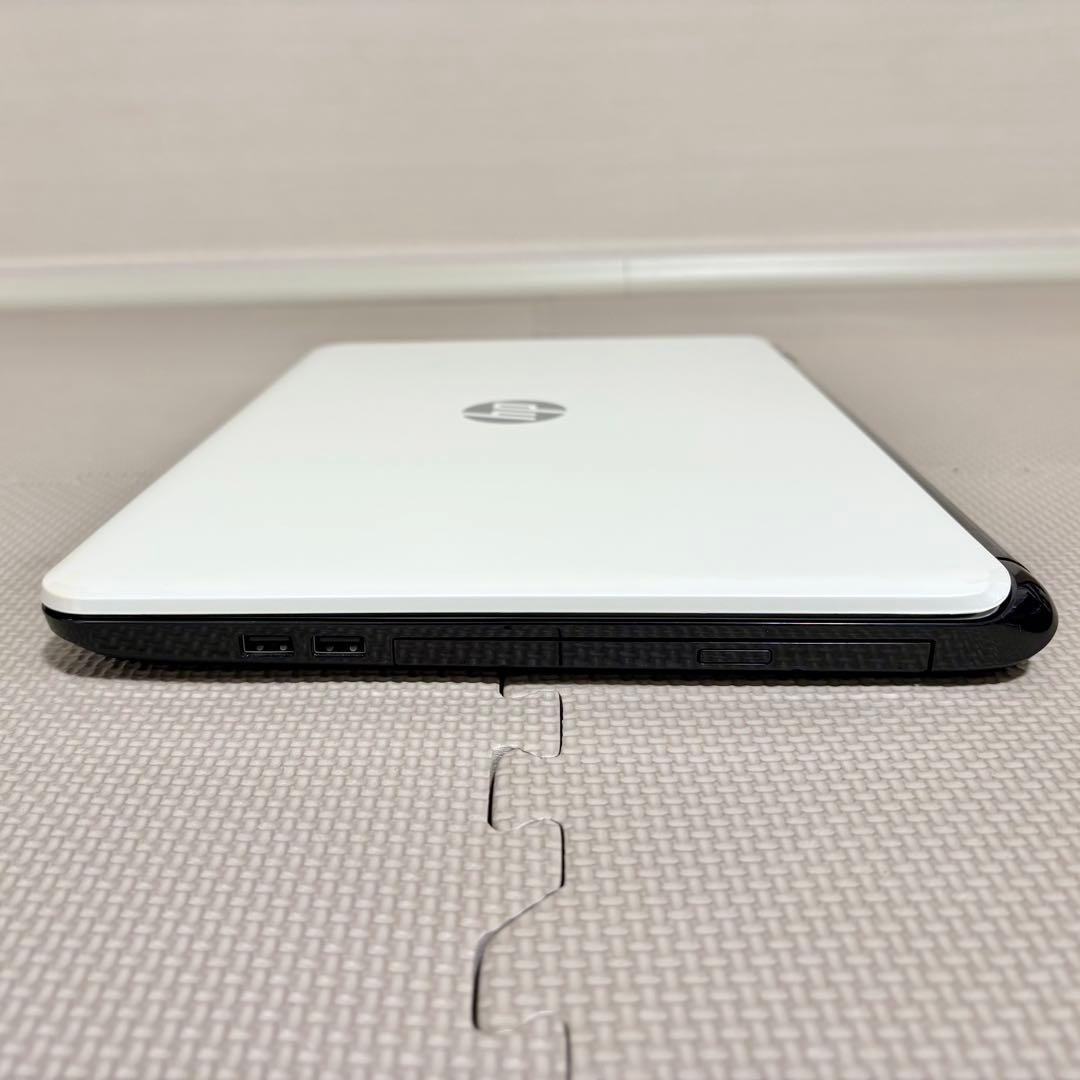 【良品】HP ノートパソコン白【8GB/新品SSD/Win11】