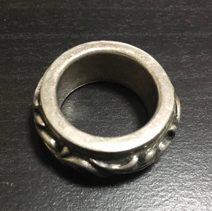 リ*君様 約25年前の物　18号前後　シルバーリング925　中央柄が回転　ゴツく