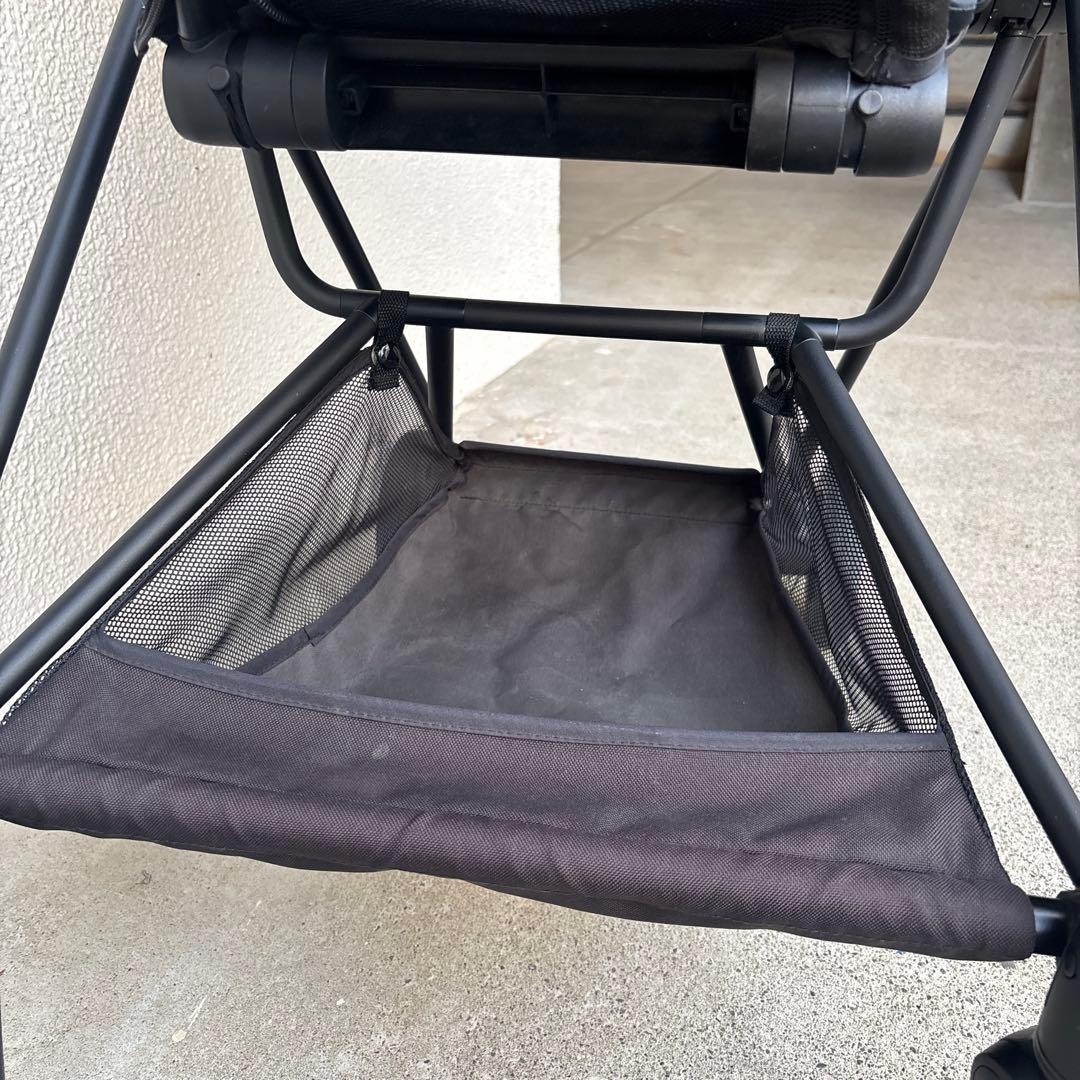 ★cubex ブラック 折りたたみベビーカー★