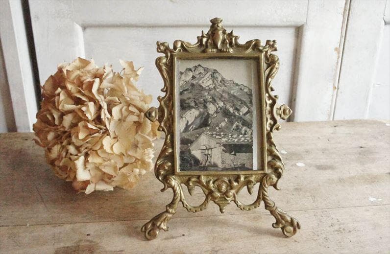 ゴールド フォトフレームスタンド.b