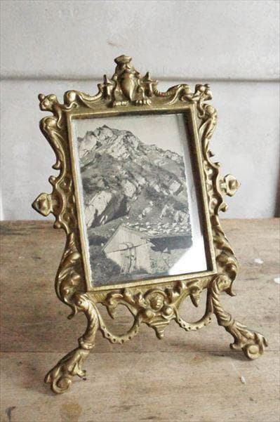 ゴールド フォトフレームスタンド.b