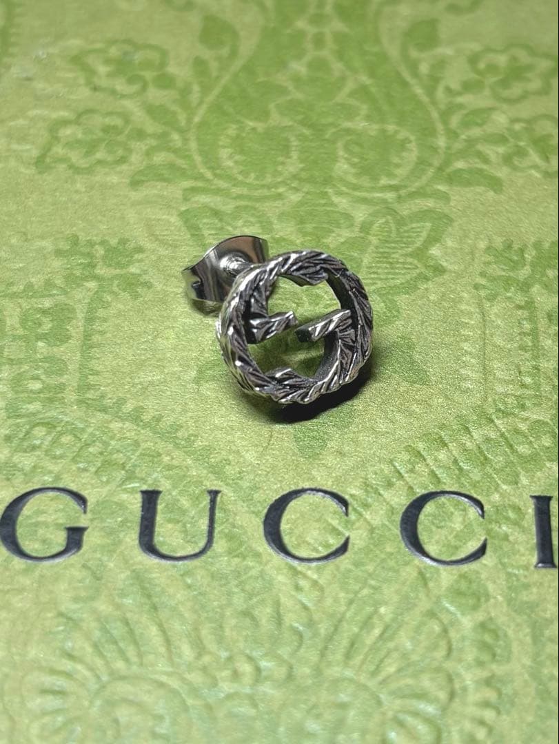 美品✨️ GUCCI グッチ アラベスク インターロッキング ピアス 片耳