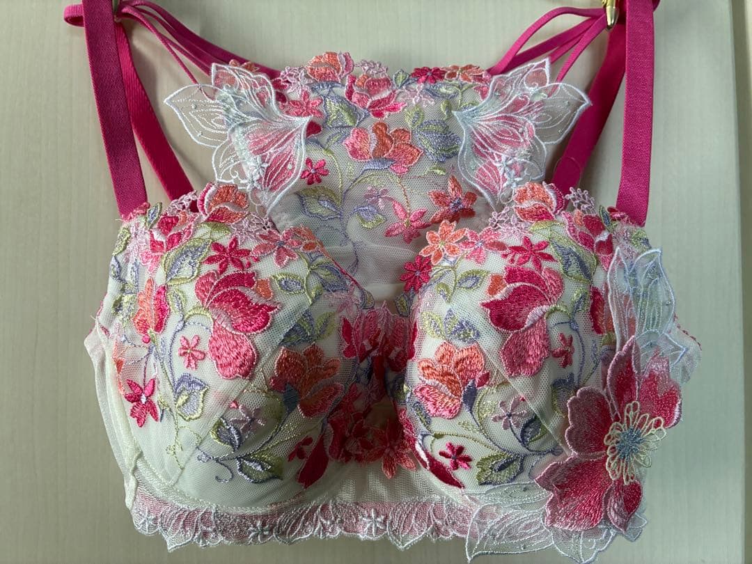 サルート 33 おとめ座ブラショーツ セット E70M カラーIV Salute