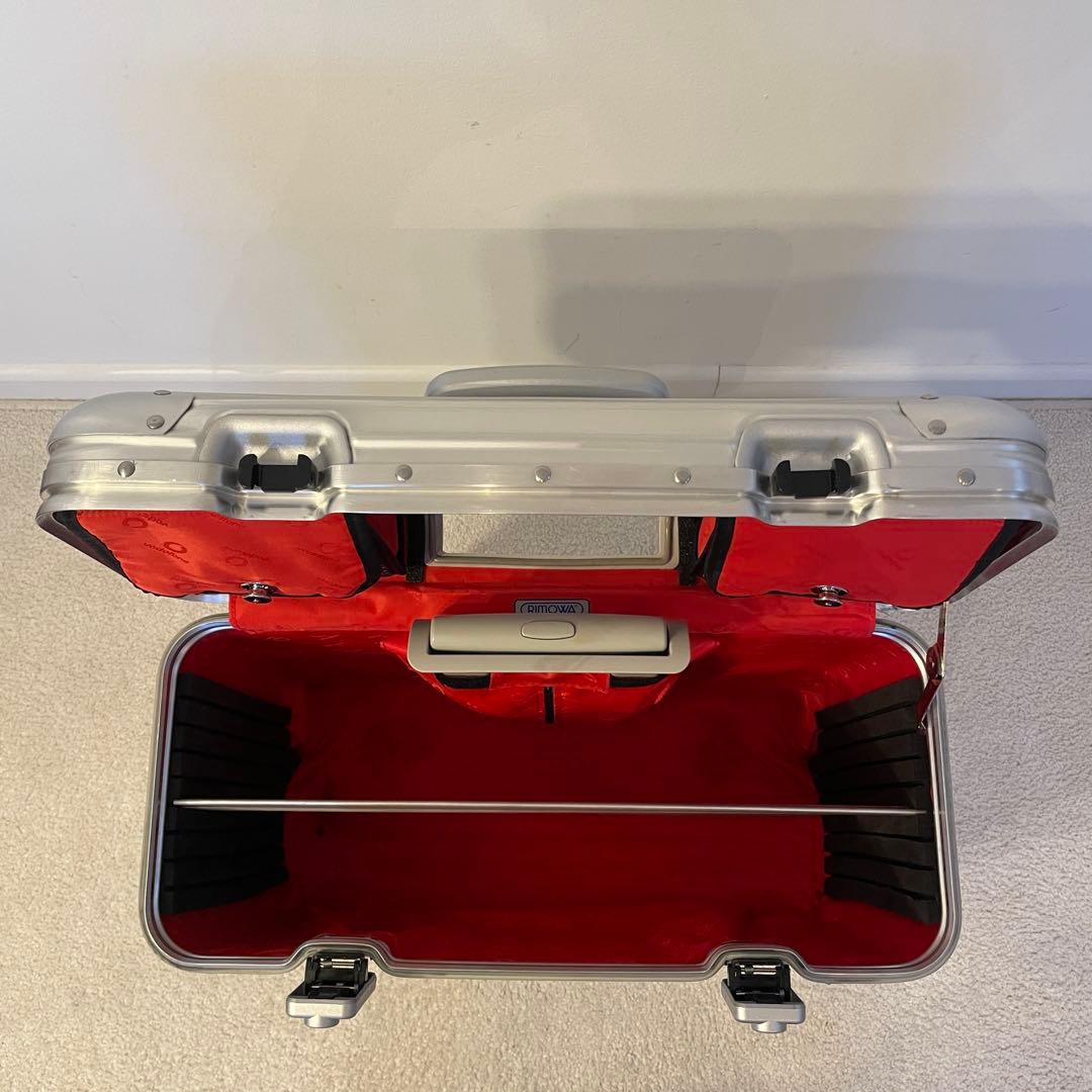 美品 RIMOWA × Vodafone Topas PILOT 2輪 アルミ