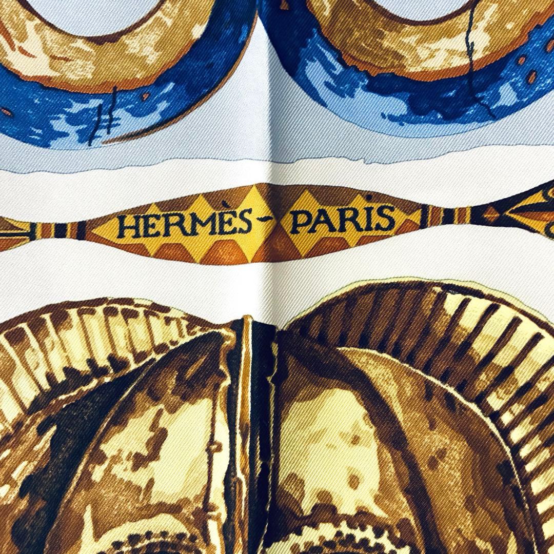 HERMES カレ90 シルクスカーフloic dubigeon