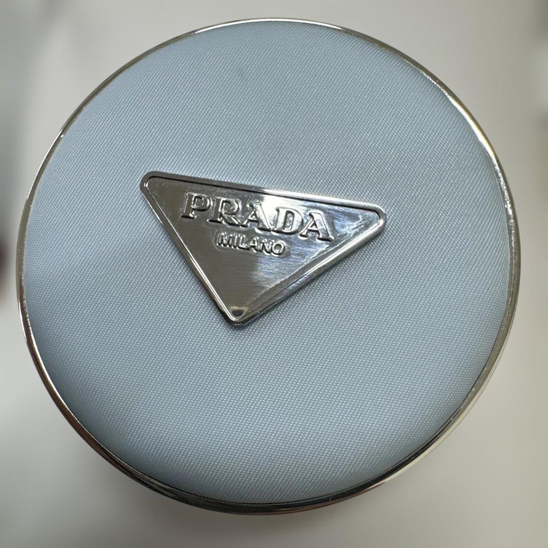 PRADA AUGMENTED SKIN クッションファンデーション