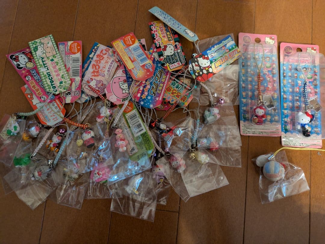 ハローキティ　根付　ストラップ　25個　まとめ売り