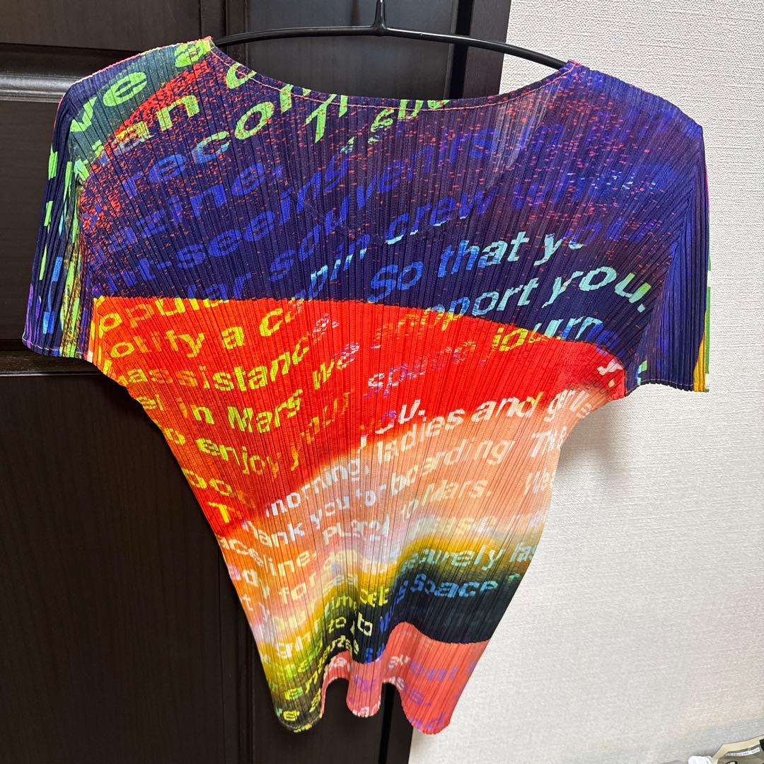 プリーツプリーズ　トップス