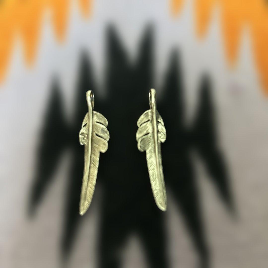 アクセサリー Larry Smith KAZEKIRI FEATHER PENDANT