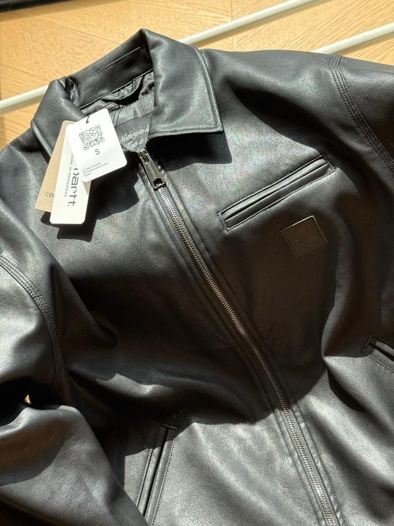 Carhartt WIP ブラックレザー ジップアップジャケット