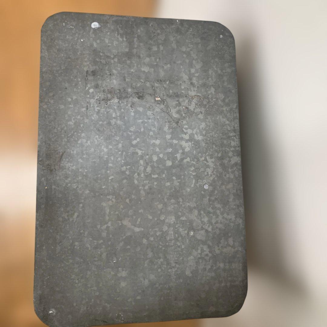 昭和レトロ　亜鉛メッキ鉄製の長方形ボックス アンティーク　オブジェ