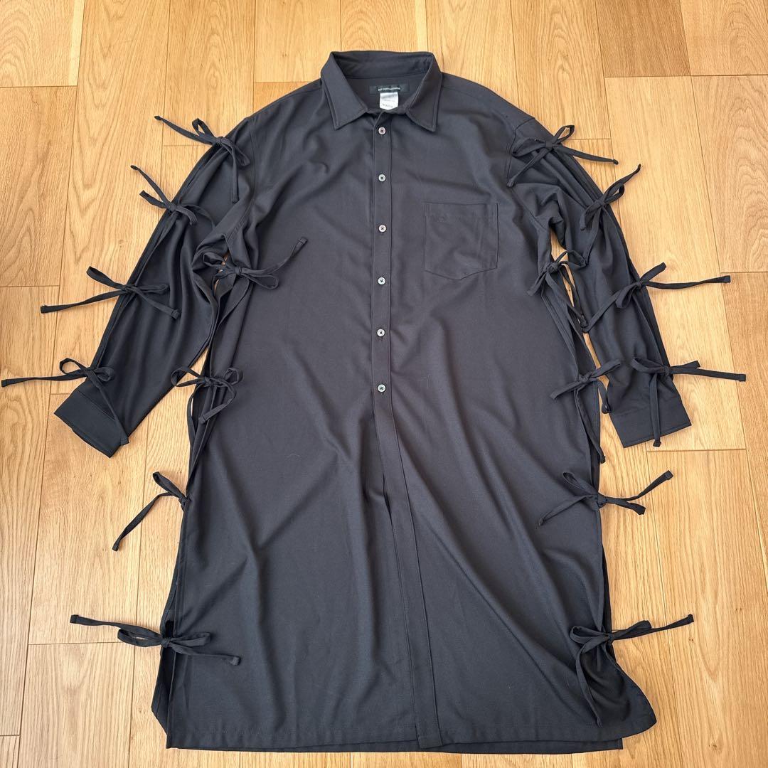 【大人気】NOT CONVENTIONAL slit ribbon shirt