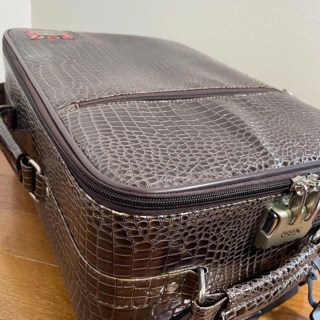【美品】NORTON キャリーケース　クロコ型押しデザイン