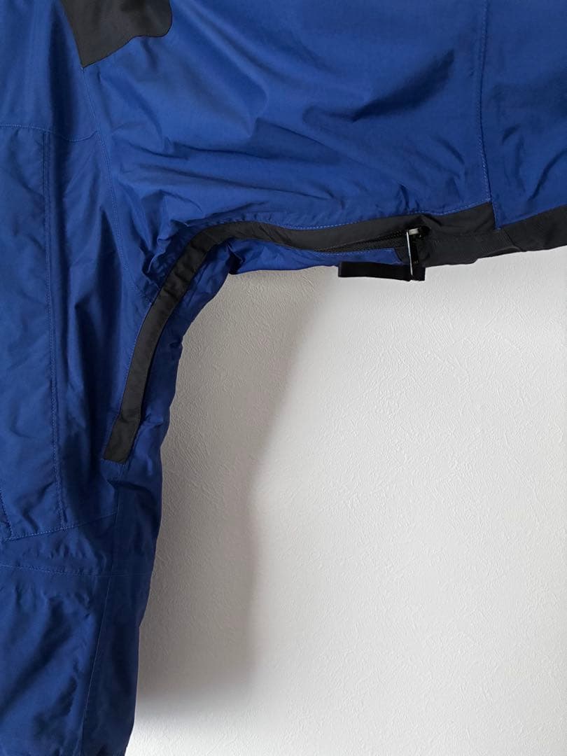 MOUNTAIN HARD WEAR CONDUIT マウンテンパーカー