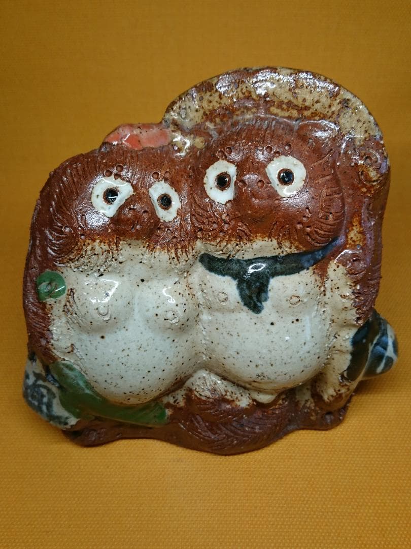 たぬき　狸　人形　陶器　オブジェ　置物　インテリア　工芸品　美術品　A1094