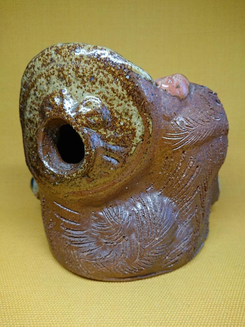 たぬき　狸　人形　陶器　オブジェ　置物　インテリア　工芸品　美術品　A1094