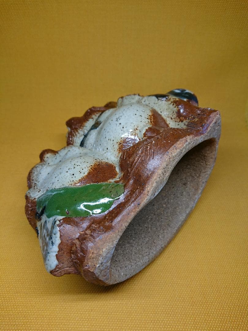 たぬき　狸　人形　陶器　オブジェ　置物　インテリア　工芸品　美術品　A1094