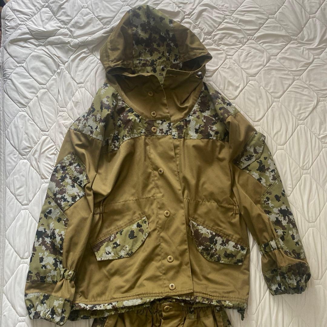 BEAR社製　実物　国境警備迷彩　ゴルカ3 Mサイズ　上下セット