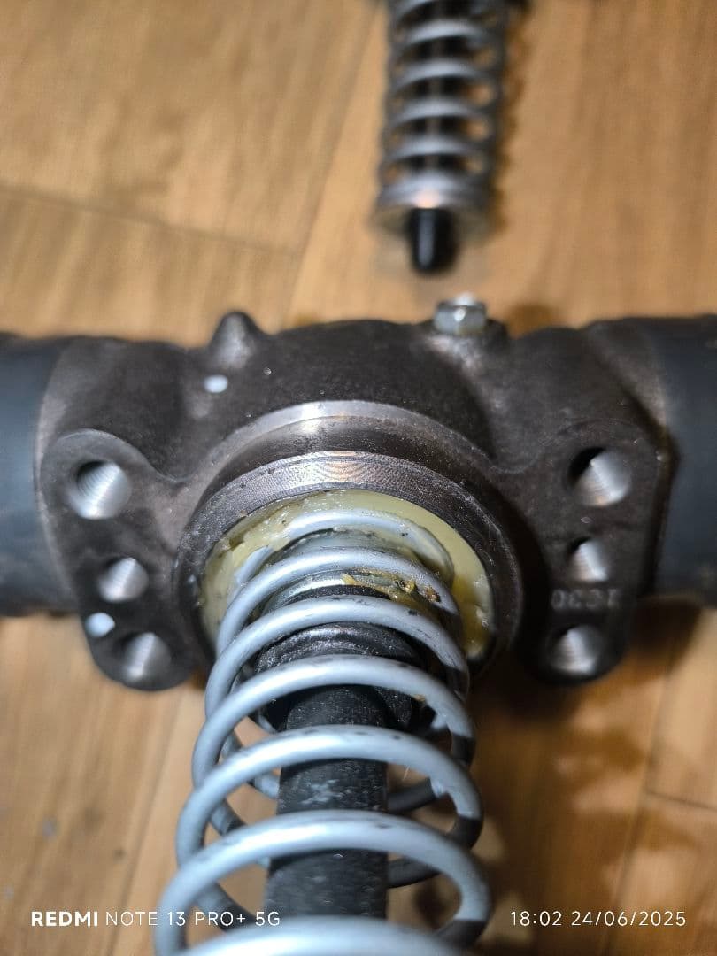 日野純正エキスパンダー4個セット