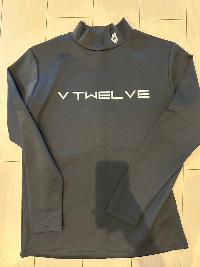 syama様　未使用V TWELVE ブラック ハイネックシャツ Mサイズ